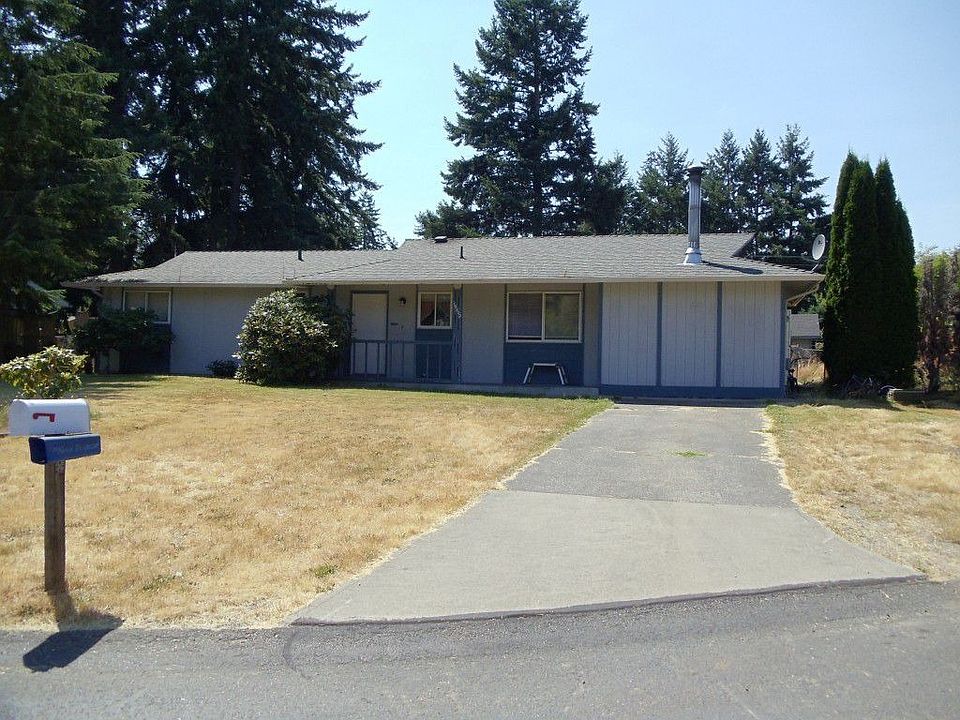 1st image of 19502 9th Ave E