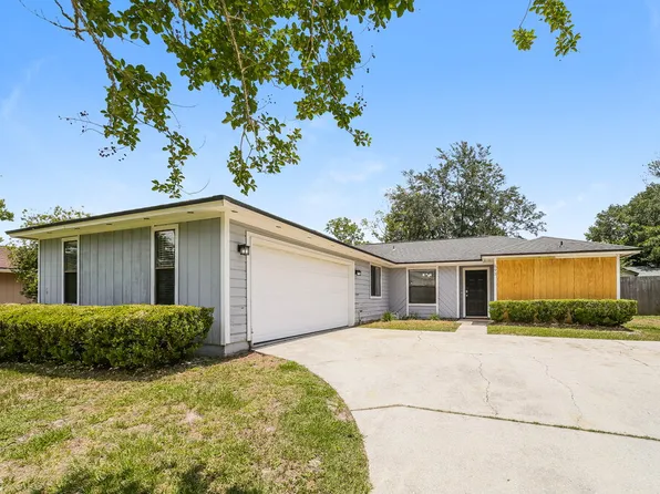 593 Benjamin Harrison St, Orange Park, FL 32073