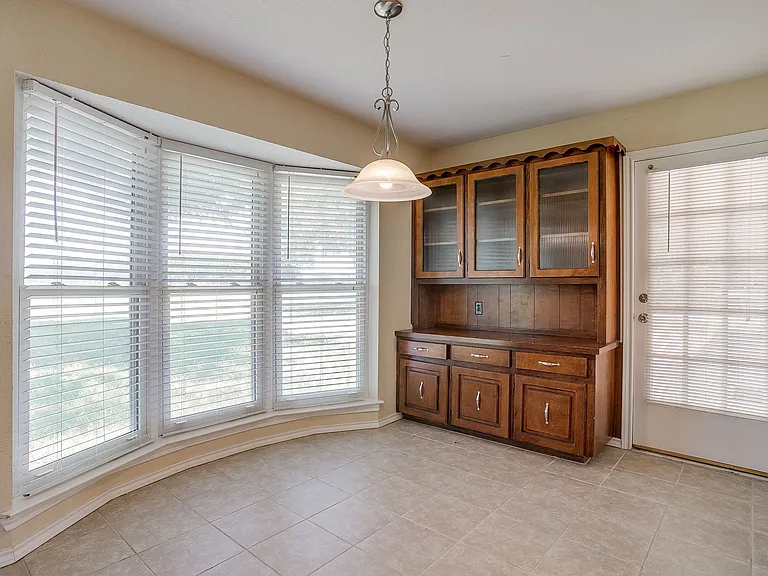 1804 Impala Dr — Photo 5