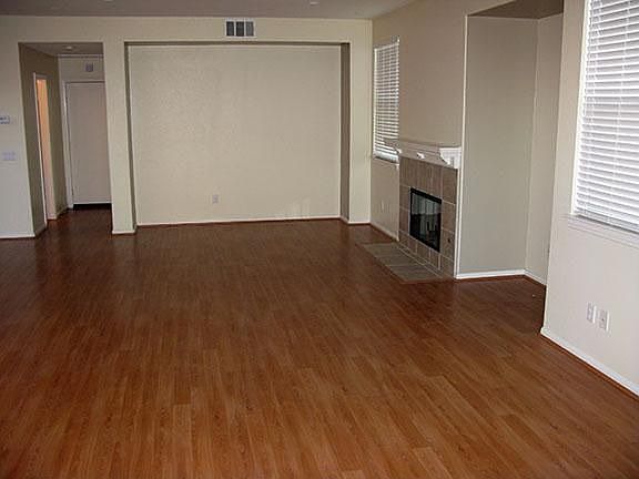 3rd image of 2731 Hartley Pkwy