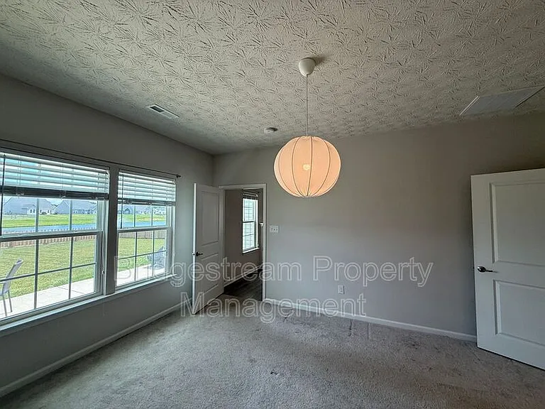 2194 Schmidt Dr — Photo 10