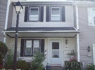 104 Mallard Way, Peekskill, NY 10566