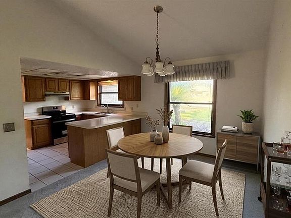 3rd image of 107 HUNTER POINT COURT