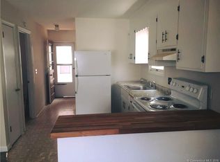 74 Redden Ave APT 4, New London, CT 06320