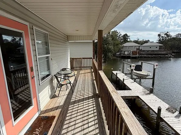 18546 County Road 10 APT 17, Foley, AL 36535