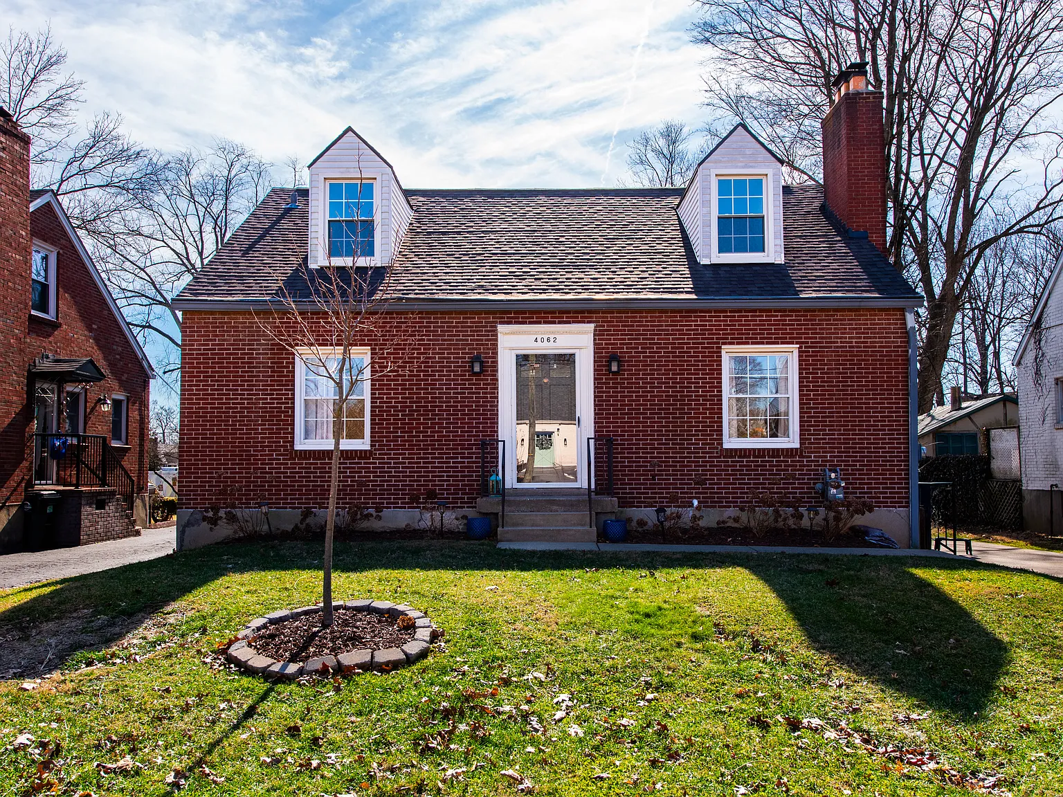 3 bed, 2430 sqft, $3,500 — Photo 1