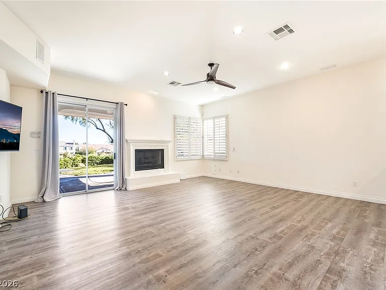 904 Pont Chartrain Dr — Photo 12