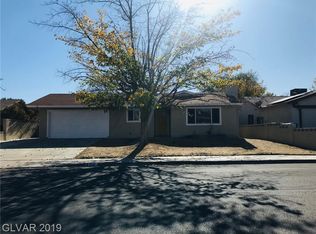 420 Summit Dr, Henderson, NV 89002