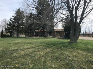 3460 Fruit Ridge Ave NW, Grand Rapids, MI 49544