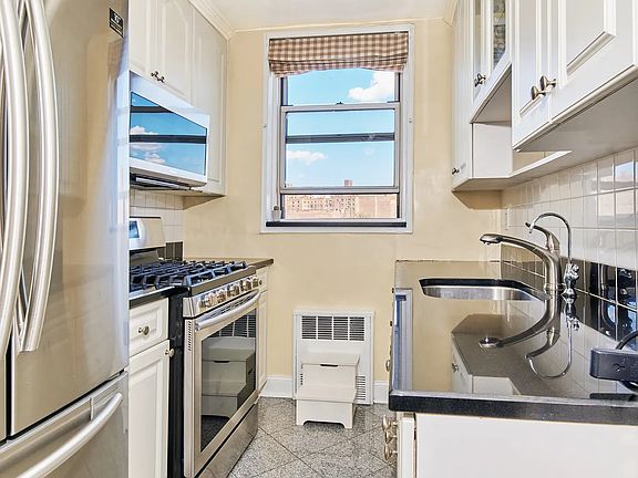 3rd image of 1430 Thieriot Ave APT 5C