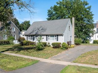128 Lincoln Park, Longmeadow, MA 01106