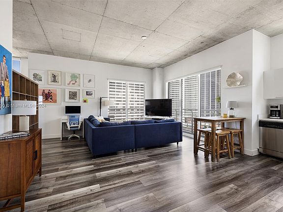 3rd image of 133 NE 2nd Ave APT 1802