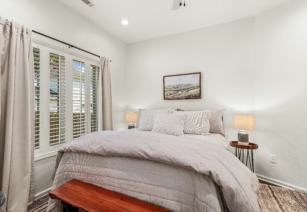 2 bed, 1361 sqft, $2,000 — Photo 2