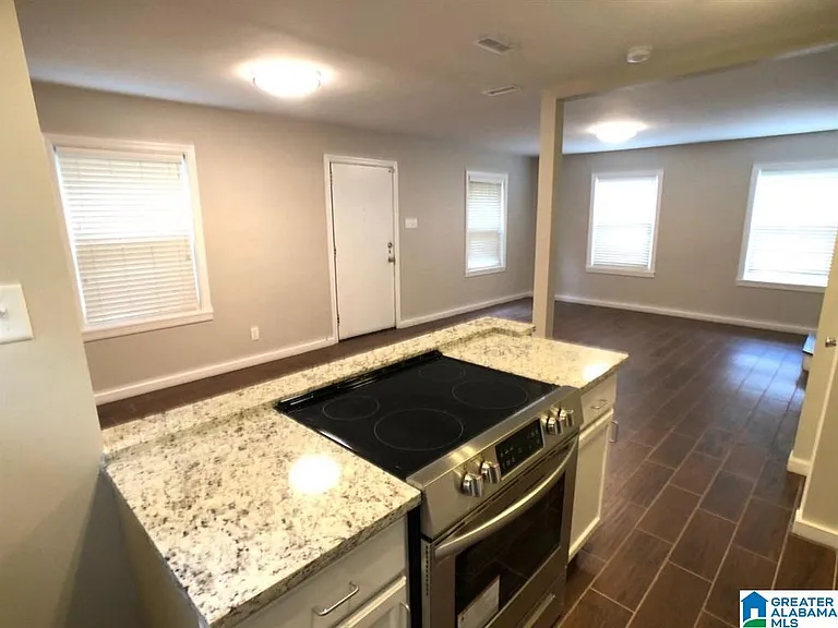 1790 Valley Ave #D — Photo 6