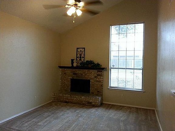 4th image of 4328 Columbus Trl