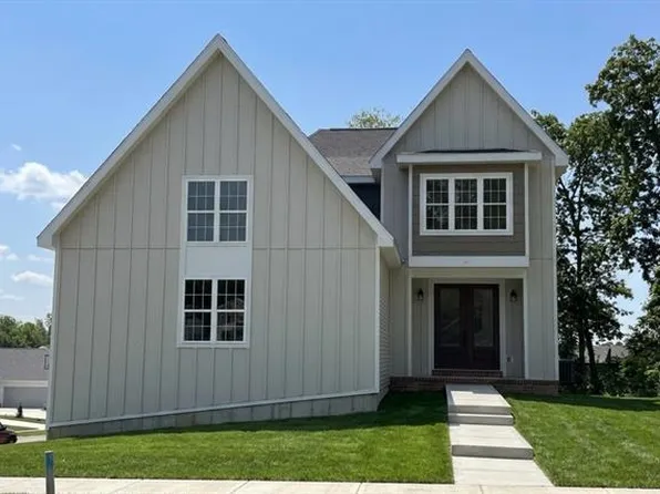 1410 Stonehaven Dr, Sun Prairie, WI 53590