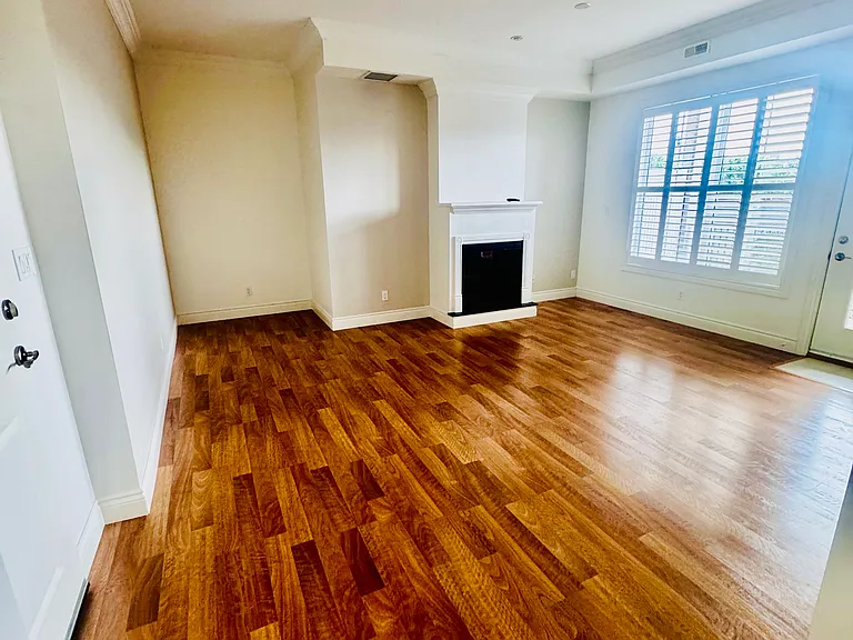 172 Main St #305 — Photo 6