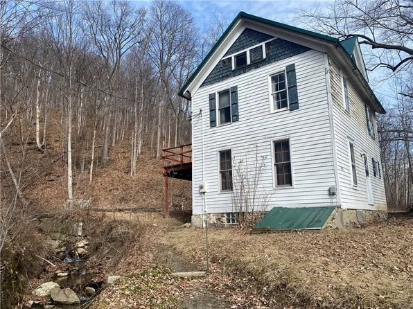 7832 State Route 21, Naples, NY 14512