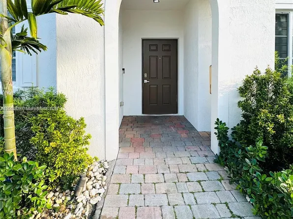 12430 SW 50th St APT 105, Miramar, FL 33027