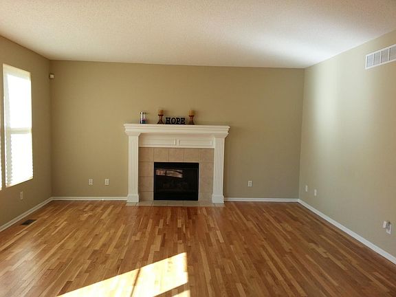 Family Room 1st Floor Hardwoods!
