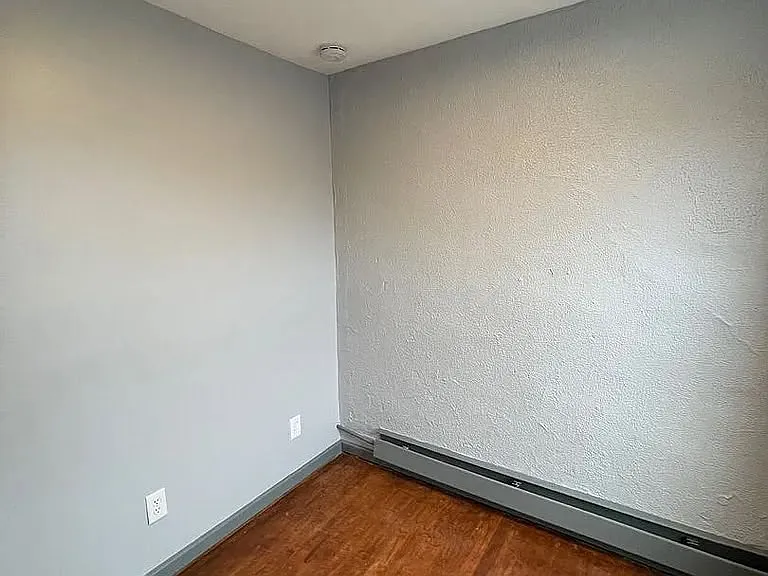 137 William St #3 — Photo 5