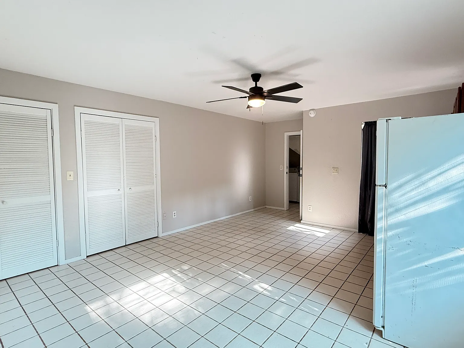 Studio, 120 sqft, $1,450 — Photo 2
