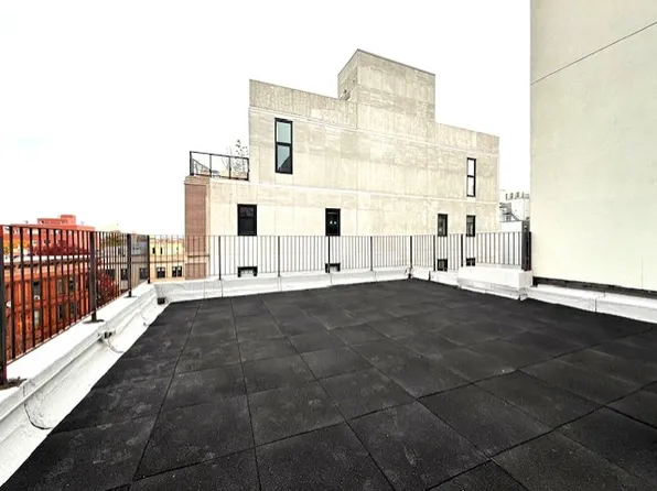 503 Clinton Avenue image 10 of 10