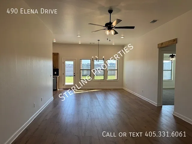490 Elena Dr — Photo 6