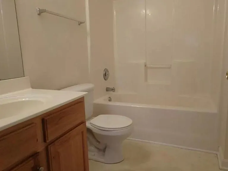 4058 Glenlea Commons Dr — Photo 17
