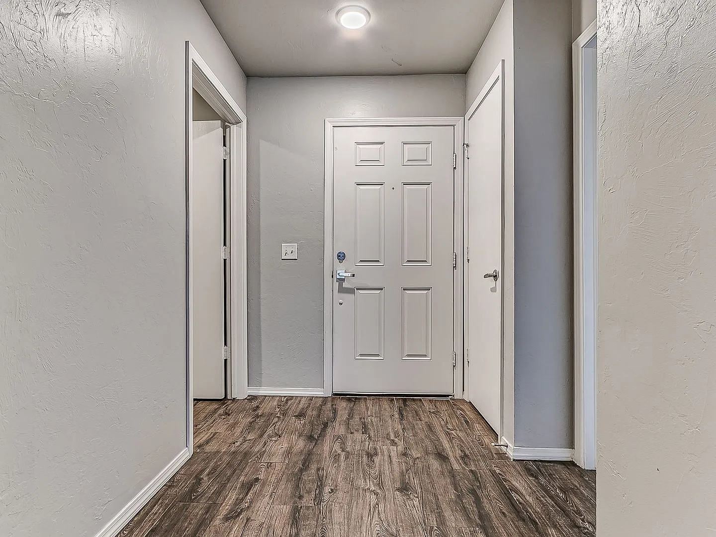 Beautiful Home in Edmond + Edmond Schools + 3 bedrooms — Photo 2