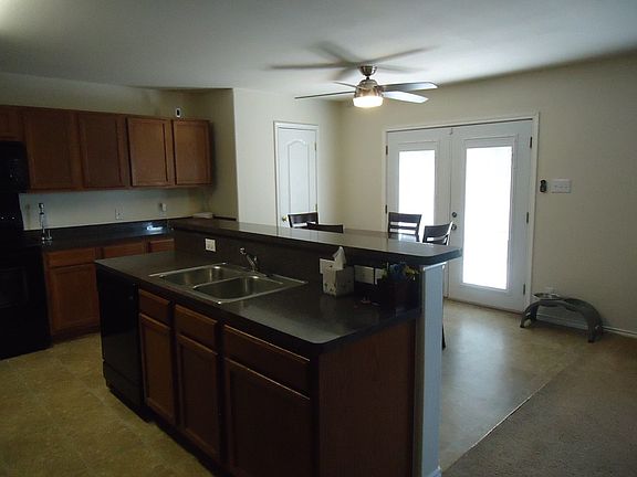 4th image of 1307 Sweet Ln
