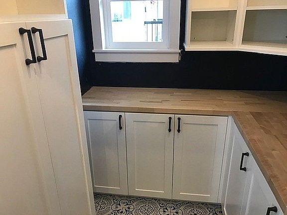 custom walk in pantry