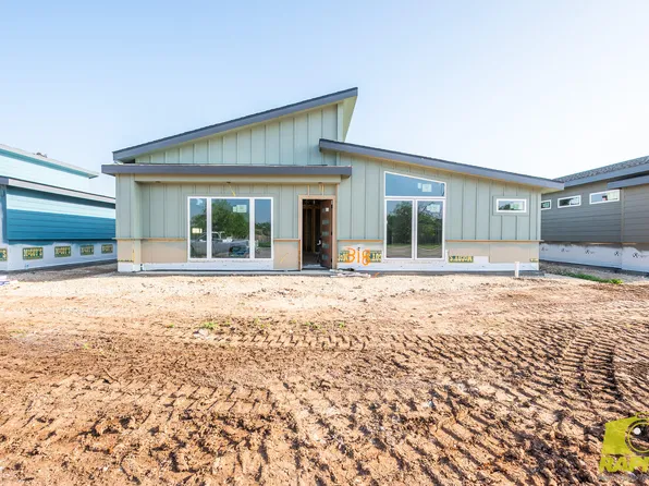 318 Lake View Heroes Dr, San Angelo, TX 76903