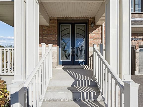 5th image of 34 Huggins Dr