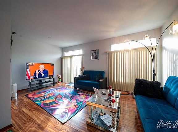 3rd image of 8305 Sierra Woods Ln