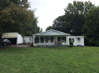 966 Gratton Rd, Clarksville, TN 37043