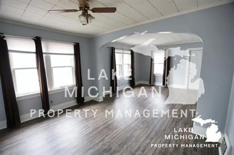 2 bed, 1.0 bath, 886 sqft, $1,595 — Photo 4