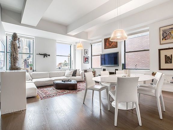 3rd image of 99 John St APT 2509