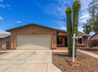 10015 E Mary Dr, Tucson, AZ 85730
