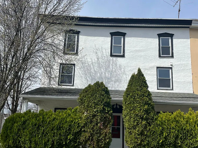 300 E Montgomery Ave — Photo 9
