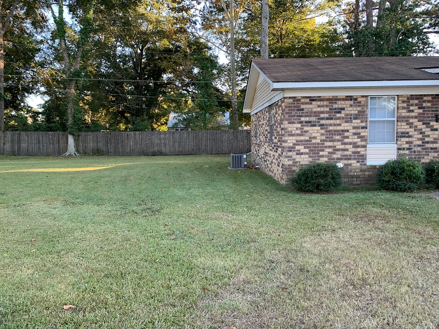 318 Kirkland Ave — Photo 1