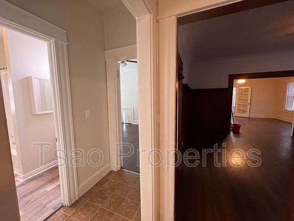 5th image of 20 E Willow St
