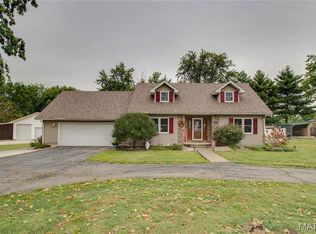 23606 Bittersweet Pl, Jerseyville, IL 62052