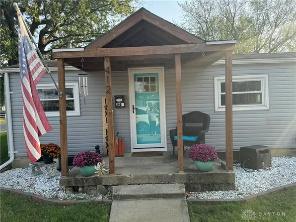 412 Troy St, Troy, OH 45373