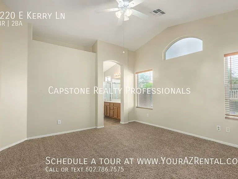 3220 E Kerry Ln — Photo 10