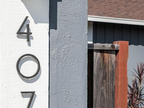2nd image of 4075 Luneta Dr