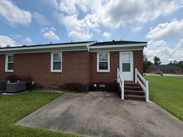 3003 Buckingham Rd NW #A — Photo 10
