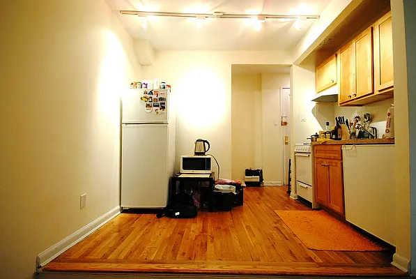 Rented by Bold New York | media 15