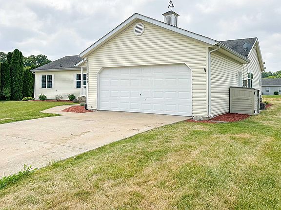 2nd image of 29586 Newcastle Dr