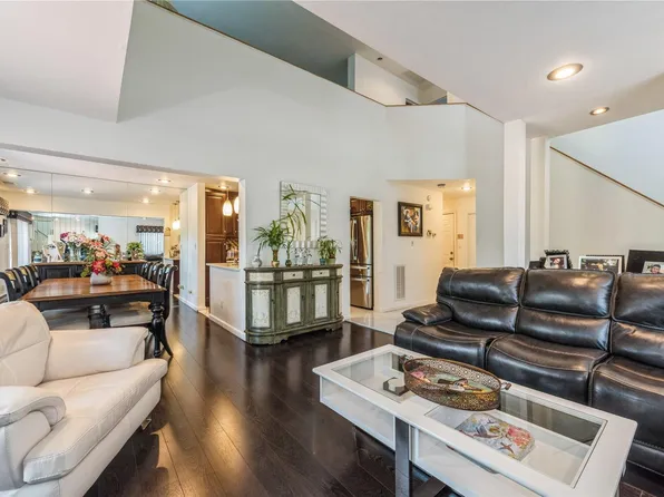 100 Baker Court #75, Island Park, NY 11558